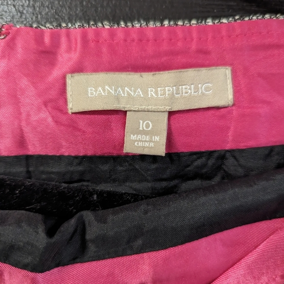 Banana Republic metallic ruffle skirt - Picture 2 of 2